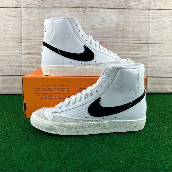 Nike Shoes - Women Nike Blazer Mid 77